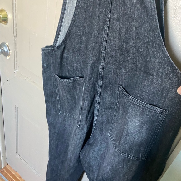 GAP Cropped Denim Overalls - Picture 4 of 5